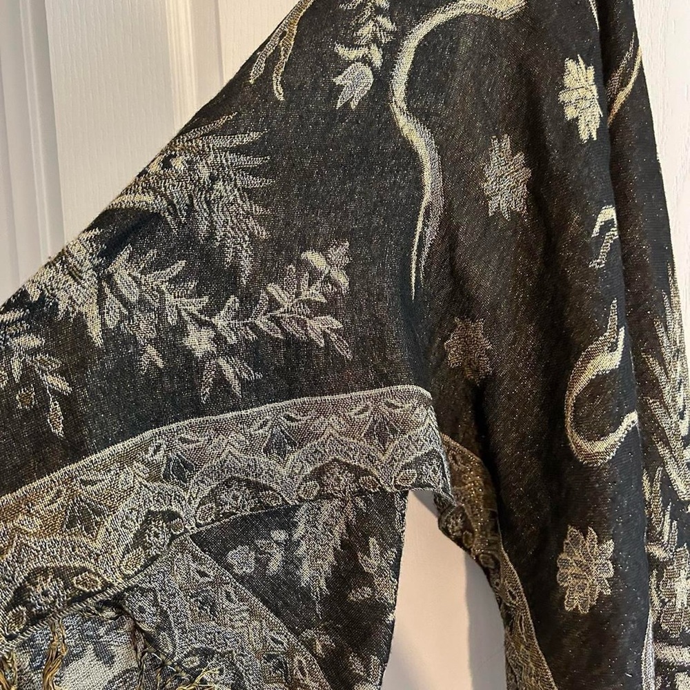Floral Patterned Shawl